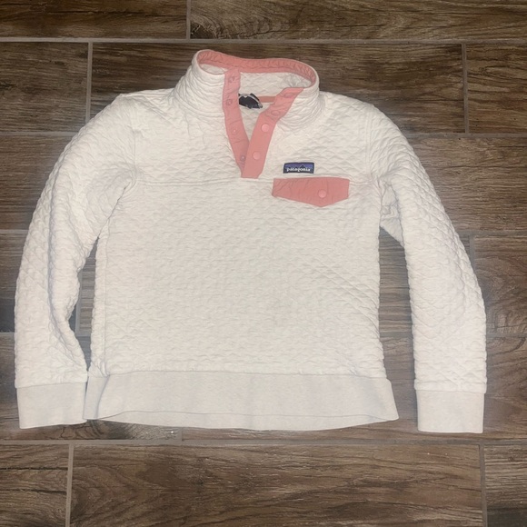 Patagonia Jackets & Blazers - Patagonia Women’s cream Organic Cotton Quilt Snap-T Pullover